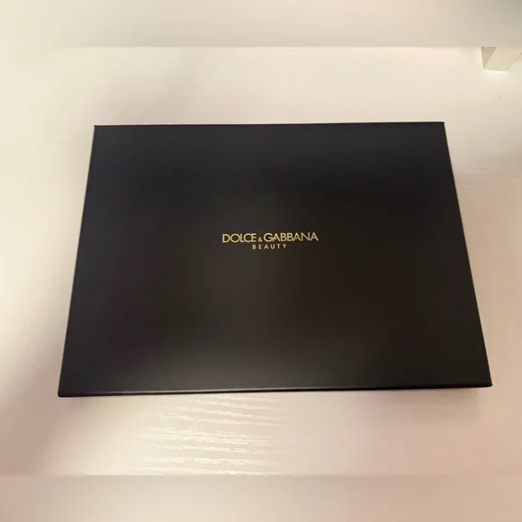 Dolce & Gabbana Beauty Clutch - Picture 2 of 4